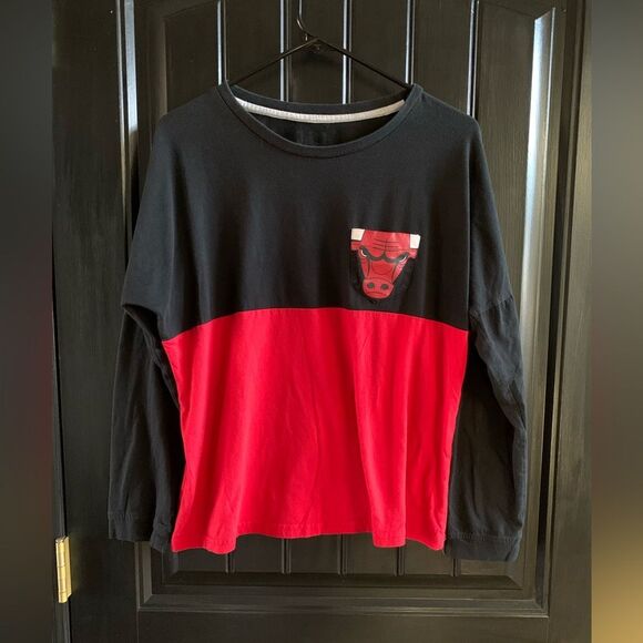 Vintage Color Block Long Sleeve Chicago Bulls Tshirt | Large - Picture 3 of 4